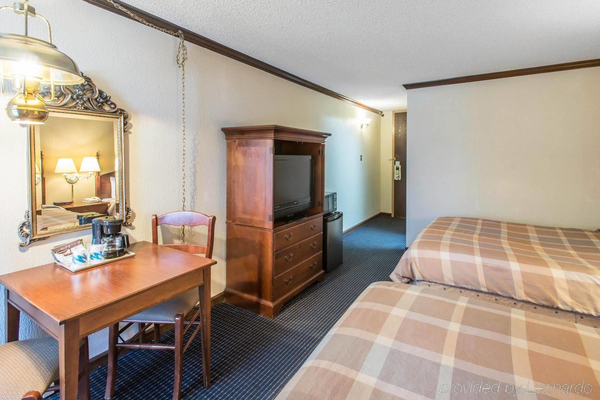 Rodeway Inn And Suites Boulder Broker Ngoại thất bức ảnh